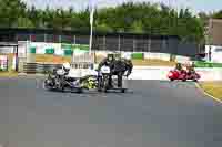 Vintage-motorcycle-club;eventdigitalimages;mallory-park;mallory-park-trackday-photographs;no-limits-trackdays;peter-wileman-photography;trackday-digital-images;trackday-photos;vmcc-festival-1000-bikes-photographs